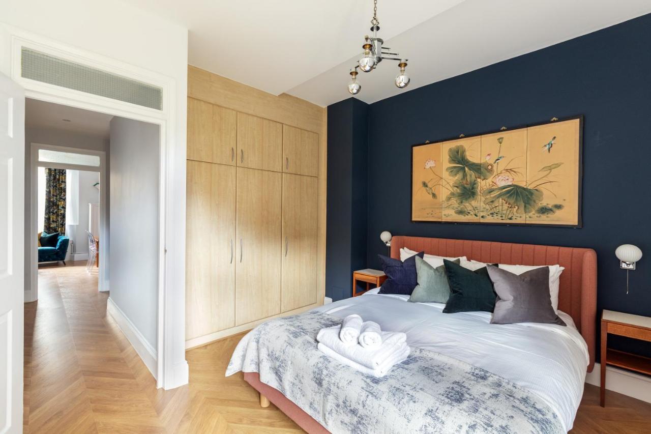 The Lempicka 2 Bedroom Flat And Garden In Notting Hill Londra